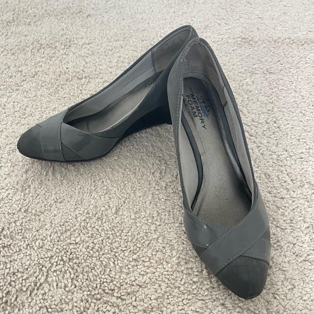 Life Stride Memory Foam Comfort Flex Grey/Gray Leather Wedge heel